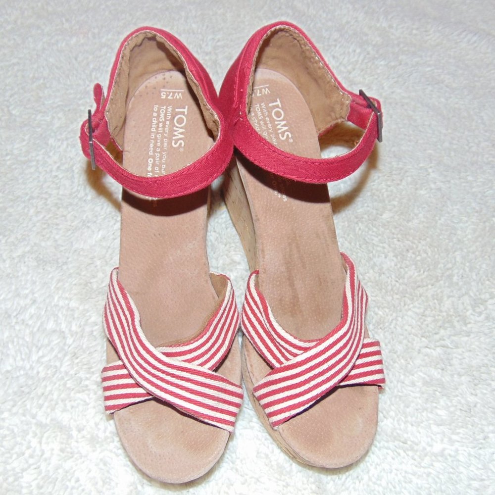 Toms Shoes